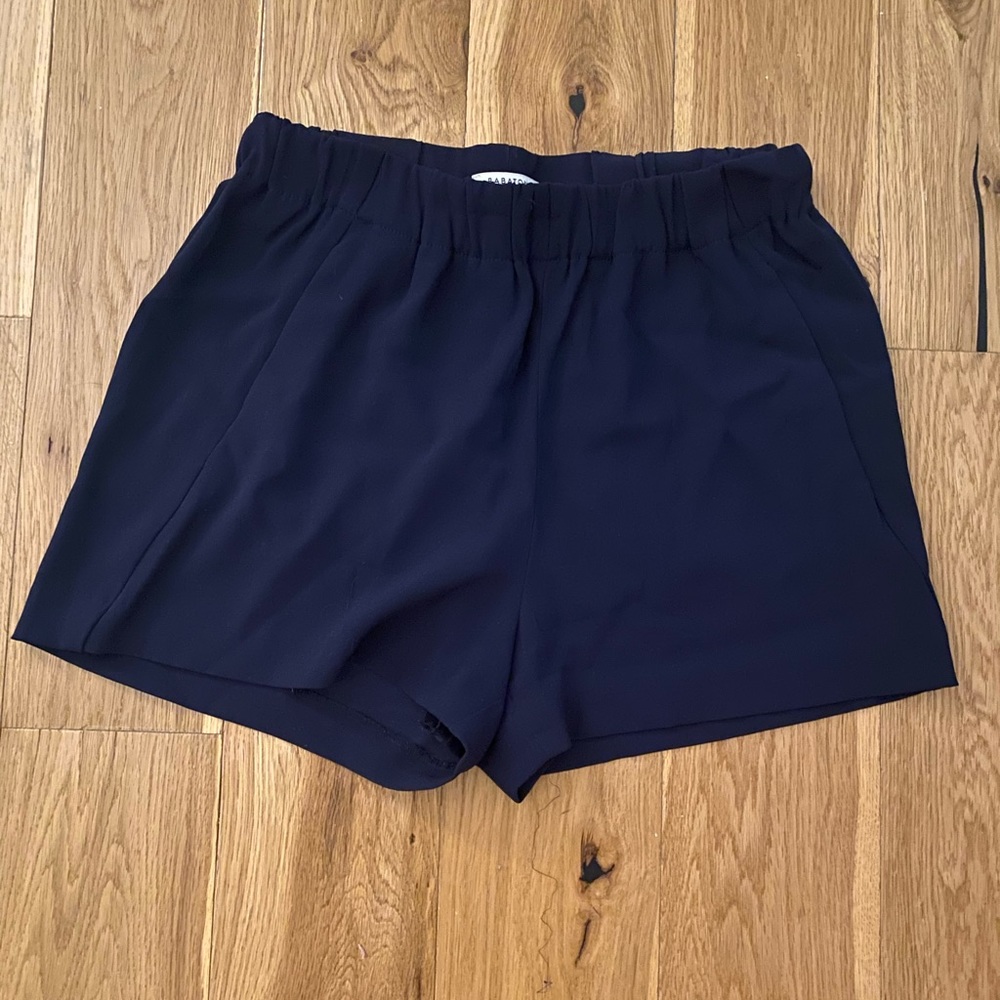 Aritzia 3” Shorts